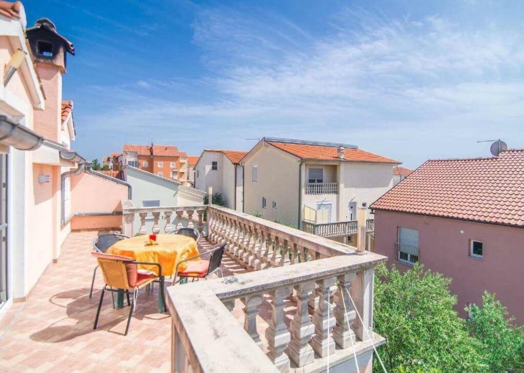 Apartmani Jerkin Vodice Exterior photo