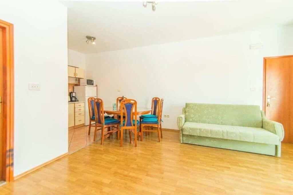 Apartmani Jerkin Vodice Exterior photo